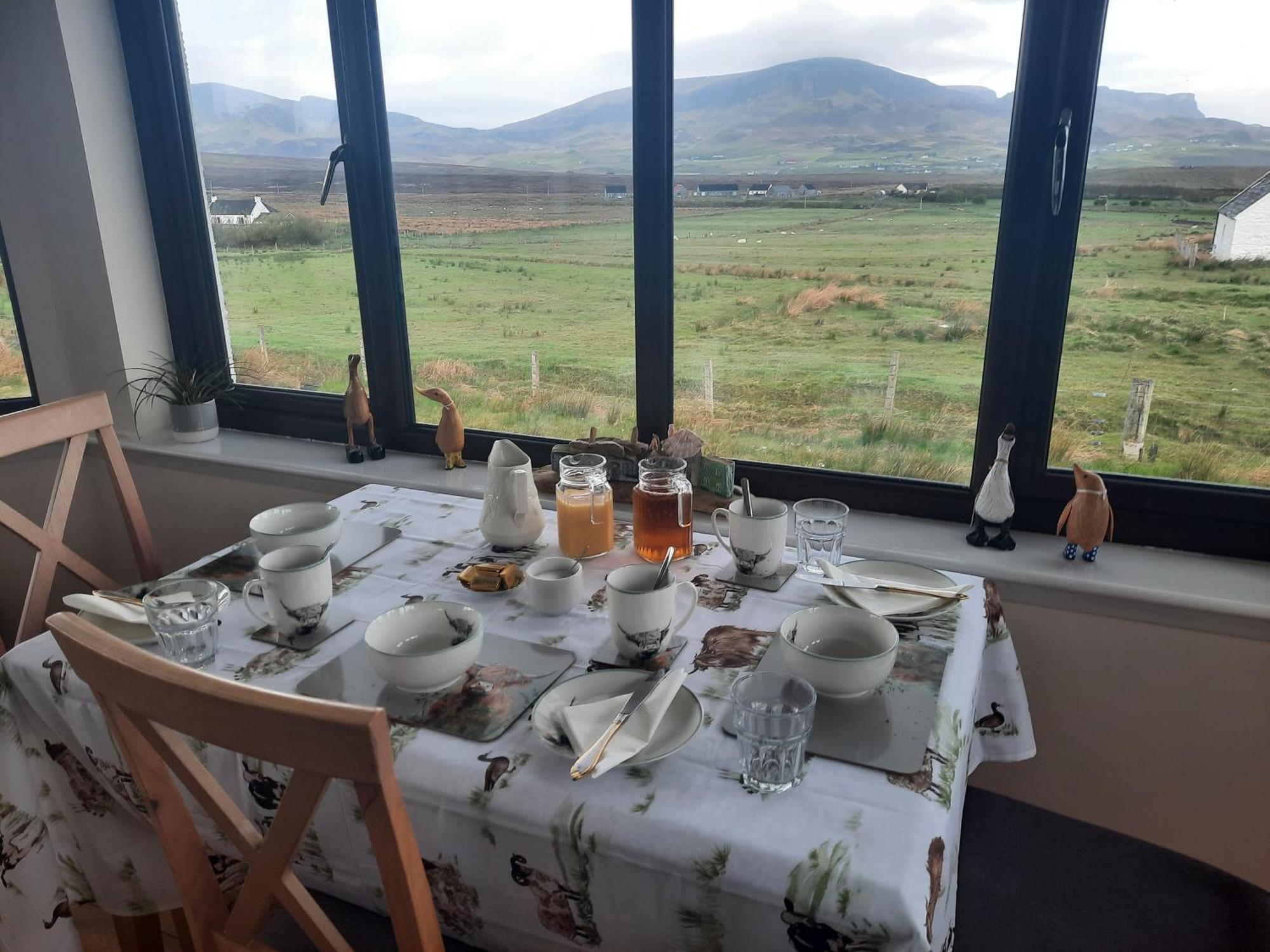 Bed and Breakfast Benview House Staffin Exterior foto